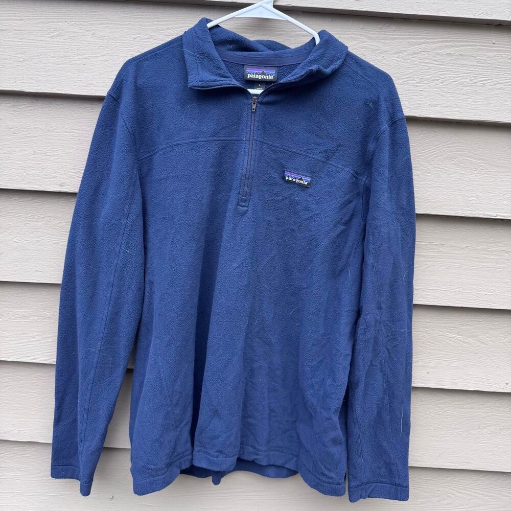 Patagonia Men's Blue and Navy Sweatshirt